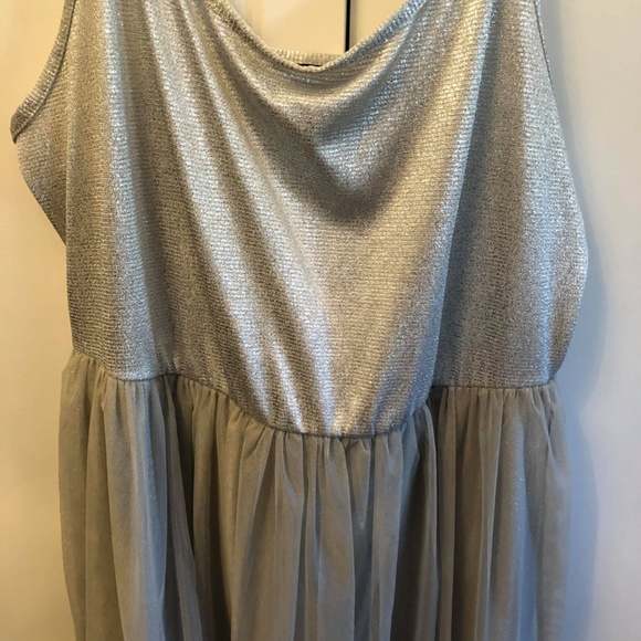 TOPSHOP Silver Dress - Picture 4 of 4